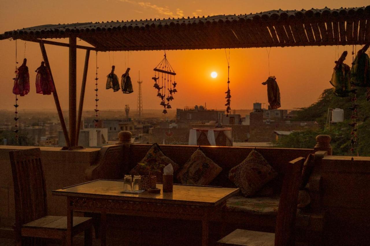 Hotel The Silk Route Jaisalmer Exteriör bild